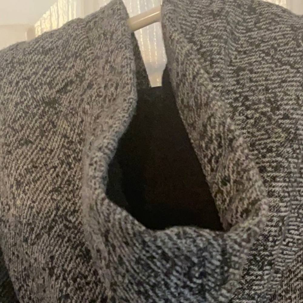 Calvin Klein Jeans Gray and Black Hoodie - Picture 5 of 10